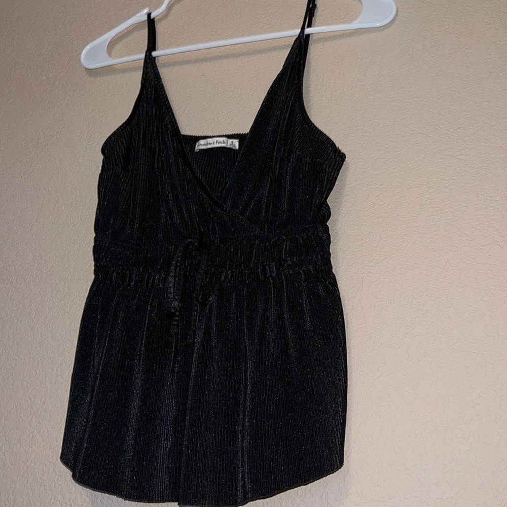 Abercrombie & Fitch black tank with cinched tie-waist